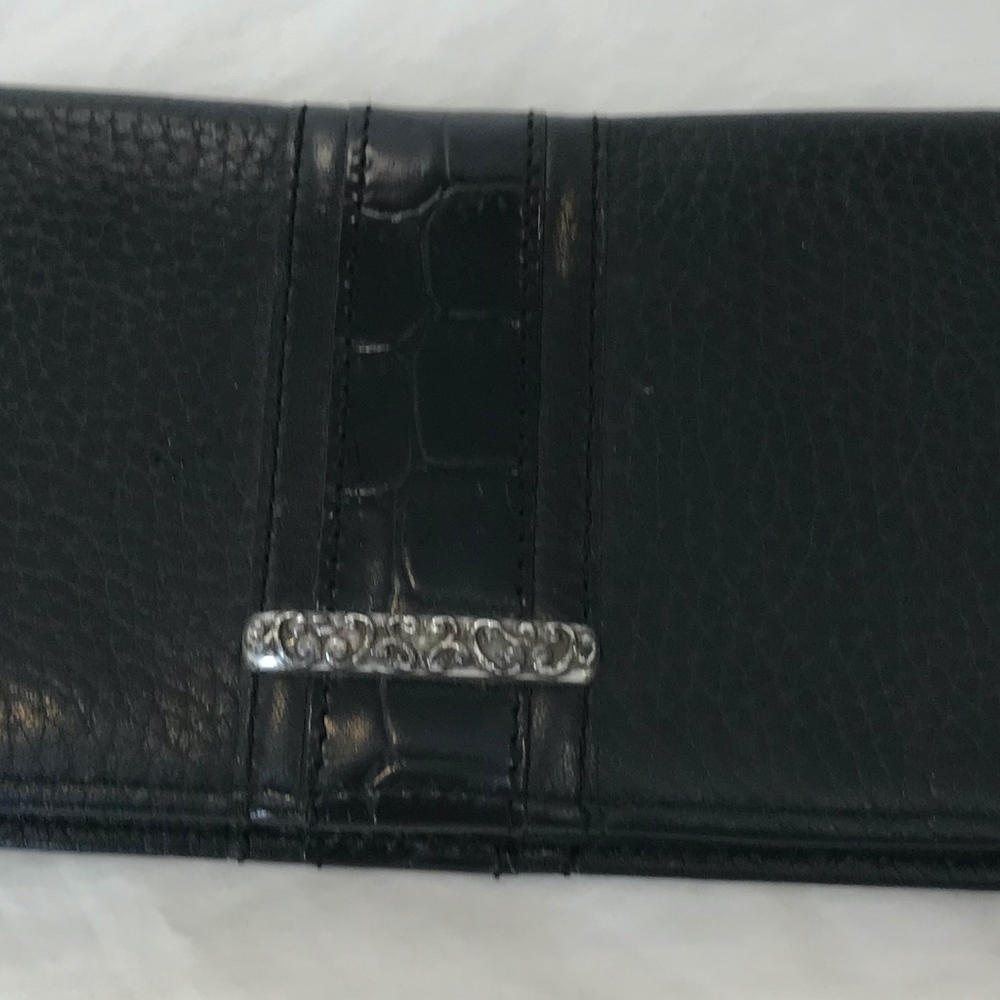 Brighton Wallet - Picture 2 of 4